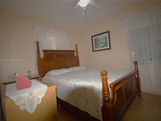 Продажа дома по адресу 1142 NW 2nd Ave - фото 7481728