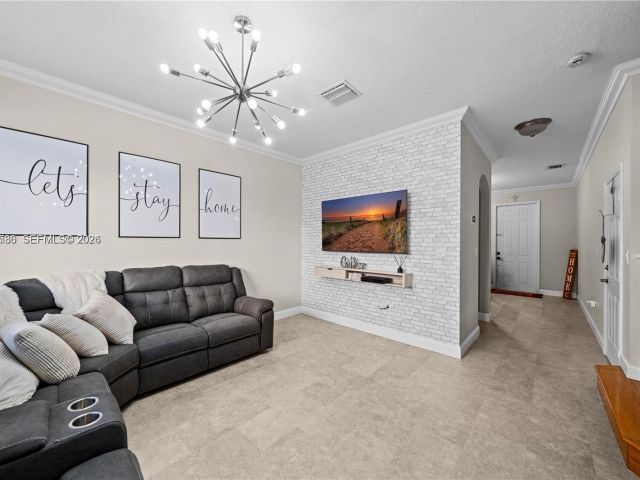 Продажа дома по адресу 12826 SW 134th St - фото 7465386