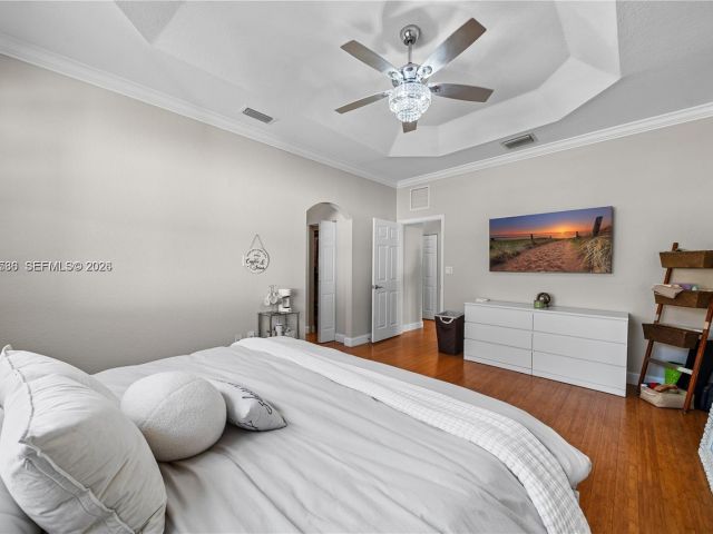 Продажа дома по адресу 12826 SW 134th St - фото 7465390