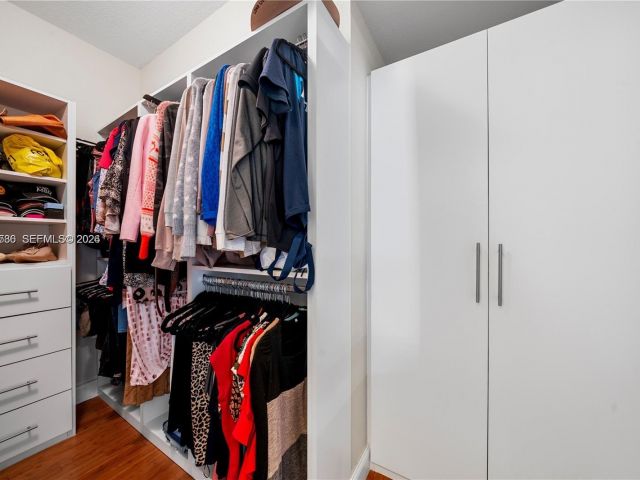 Продажа дома по адресу 12826 SW 134th St - фото 7465395