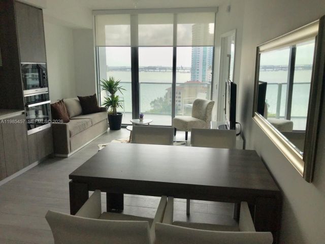 Квартира в аренду номер1008 - фото 7491274