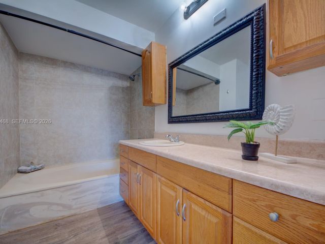 Дом в аренду по адресу 1960 Bayberry Dr 1960 - фото 7454105