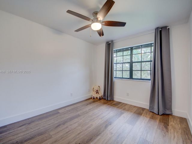 Дом в аренду по адресу 1960 Bayberry Dr 1960 - фото 7454108