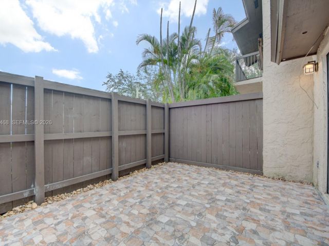 Дом в аренду по адресу 1960 Bayberry Dr 1960 - фото 7454112