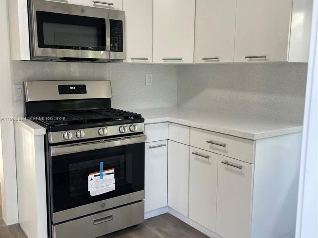 Дом в аренду по адресу 771 NE 137th St - фото 7475206