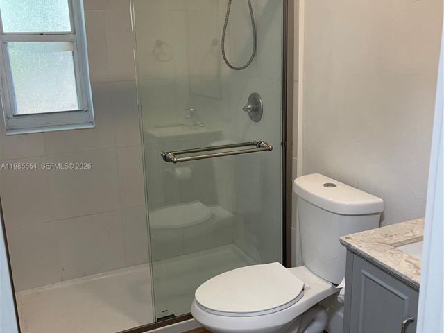 Дом в аренду по адресу 771 NE 137th St - фото 7475211