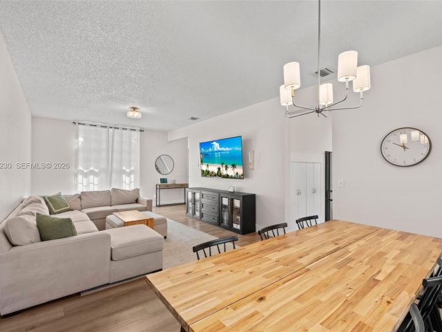 Продажа дома по адресу 2832 Cayenne Ave - фото 7514770