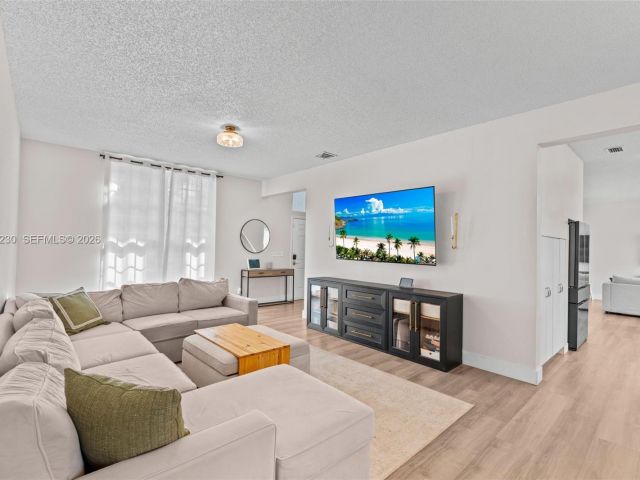 Продажа дома по адресу 2832 Cayenne Ave - фото 7514771