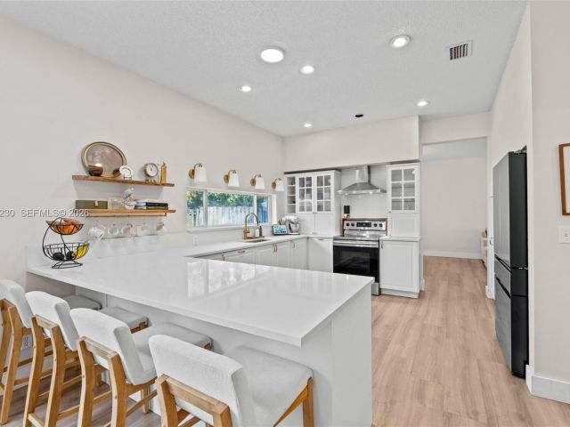 Продажа дома по адресу 2832 Cayenne Ave - фото 7514774