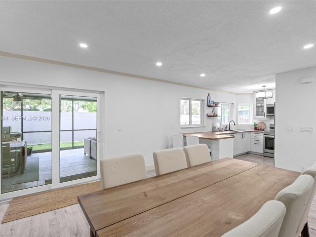 Продажа дома по адресу 2590 N Rampart Way N - фото 7514753