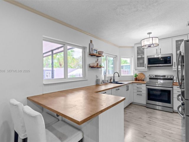 Продажа дома по адресу 2590 N Rampart Way N - фото 7514754