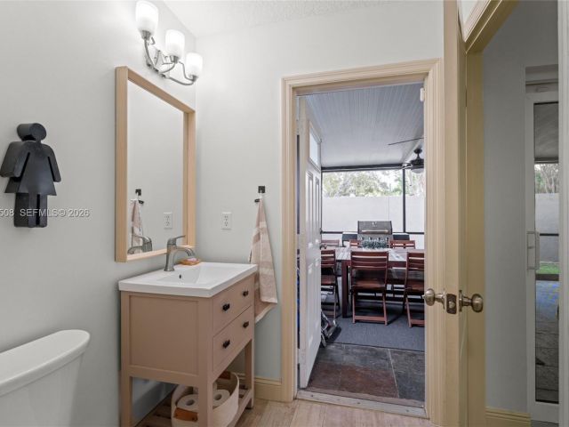 Продажа дома по адресу 2590 N Rampart Way N - фото 7514758