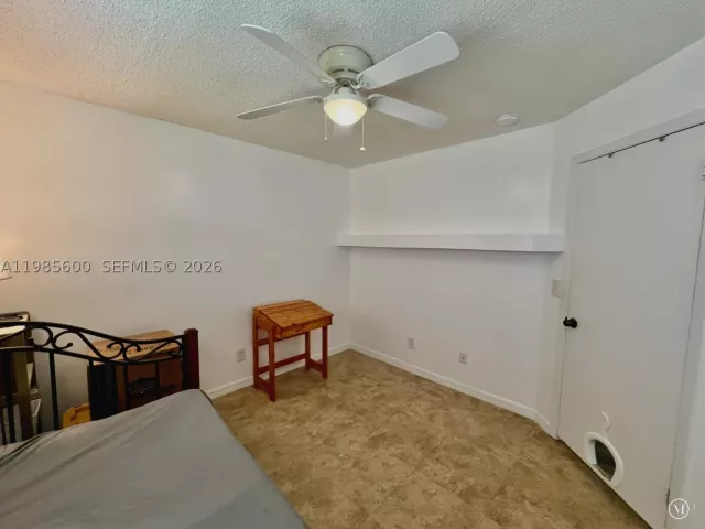 Продажа дома по адресу 2102 NW 193rd Ave - фото 9262614
