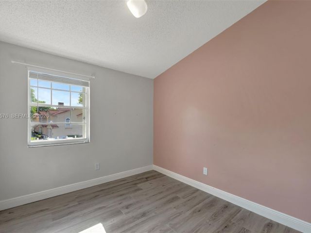 Продажа дома по адресу 15224 SW 111th St - фото 7464942