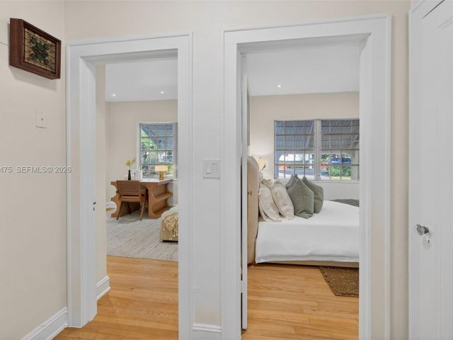 Дом в аренду по адресу 1305 Alhambra Cir - фото 7470424