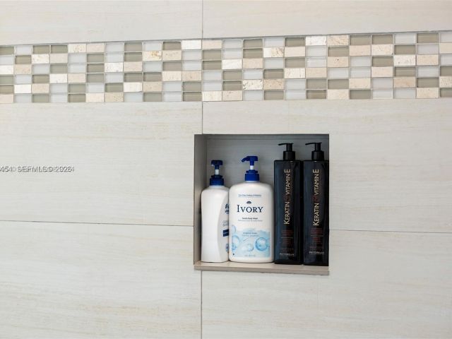 Продажа дома по адресу 232 NW 59th St - фото 7464651