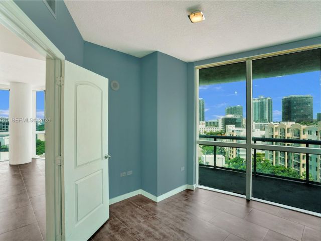 Квартира в аренду номер1007 - фото 7494938