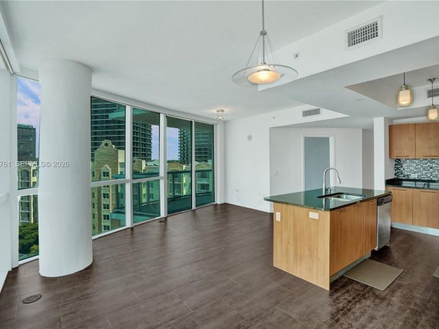 Квартира в аренду номер1007 - фото 7494941