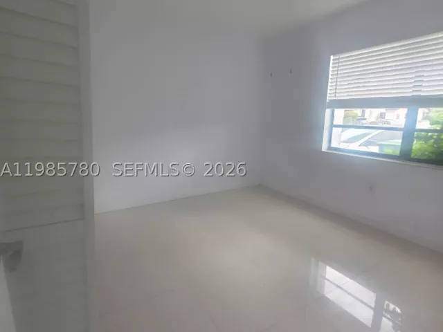 Продажа дома по адресу 710 SW 99th Ct Cir - фото 9093150