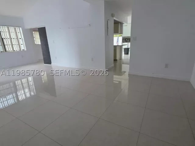 Продажа дома по адресу 710 SW 99th Ct Cir - фото 9093159