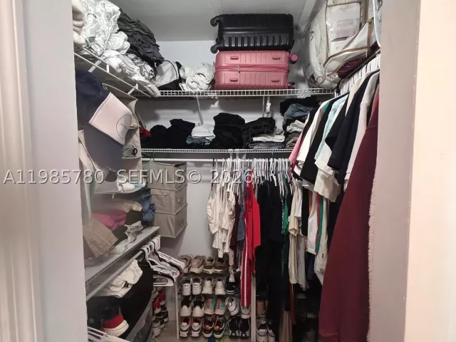 Продажа дома по адресу 710 SW 99th Ct Cir - фото 9093176