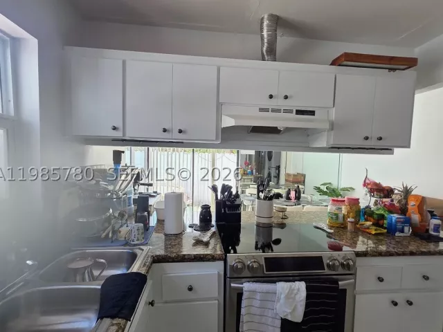 Продажа дома по адресу 710 SW 99th Ct Cir - фото 9093177