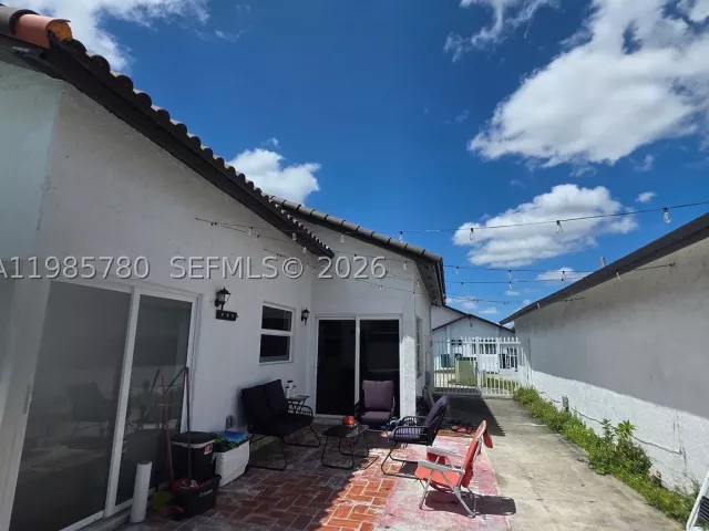 Продажа дома по адресу 710 SW 99th Ct Cir - фото 9093182