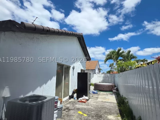 Продажа дома по адресу 710 SW 99th Ct Cir - фото 9093185