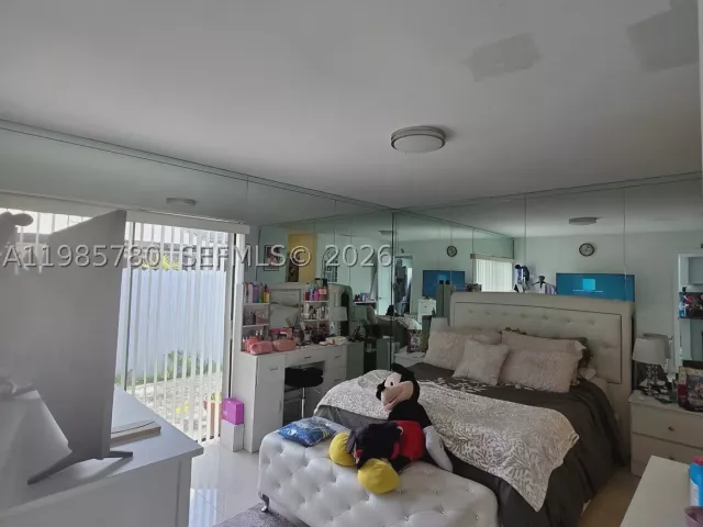 Продажа дома по адресу 710 SW 99th Ct Cir - фото 9093190