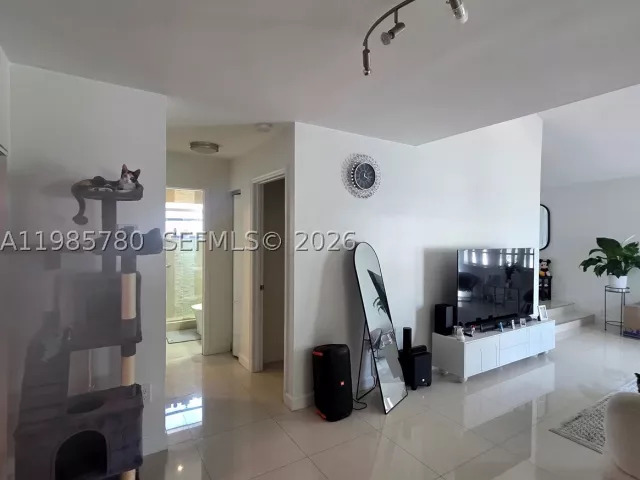 Продажа дома по адресу 710 SW 99th Ct Cir - фото 9093199