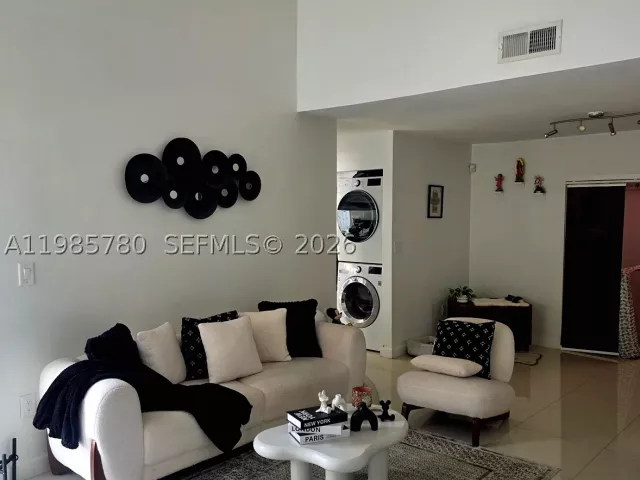 Продажа дома по адресу 710 SW 99th Ct Cir - фото 9093201