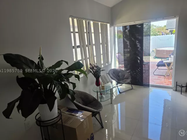 Продажа дома по адресу 710 SW 99th Ct Cir - фото 9093202
