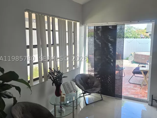 Продажа дома по адресу 710 SW 99th Ct Cir - фото 9093203