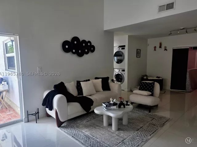 Продажа дома по адресу 710 SW 99th Ct Cir - фото 9093204