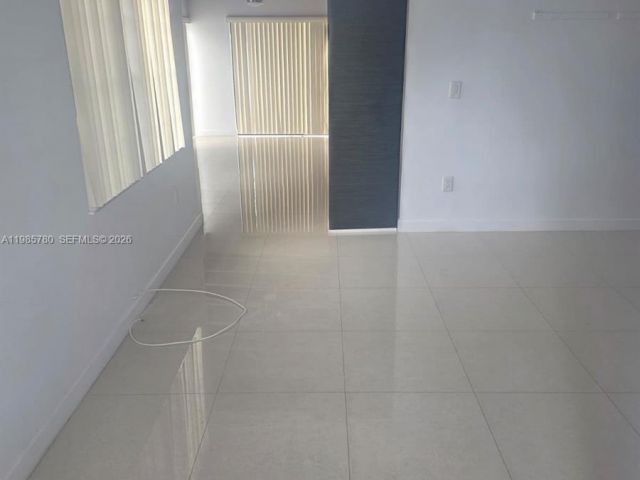 Продажа дома по адресу 710 SW 99th Ct Cir - фото 7464622