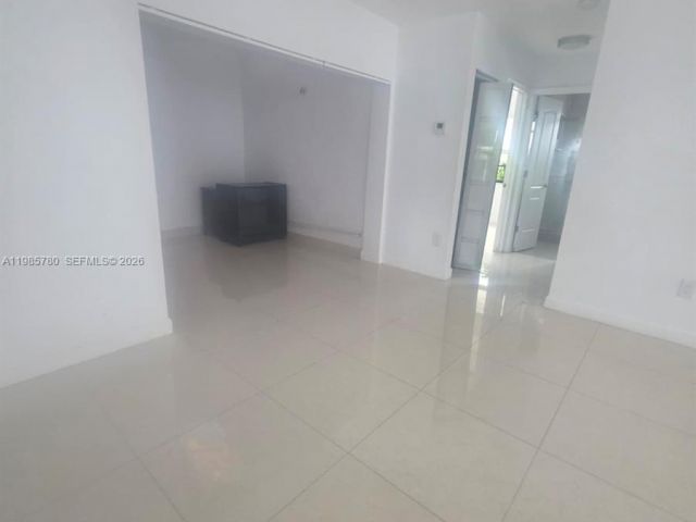 Продажа дома по адресу 710 SW 99th Ct Cir - фото 7464637