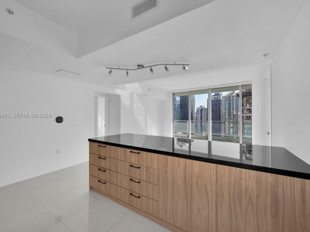 Продажа квартиры #3904 - фото 7525115