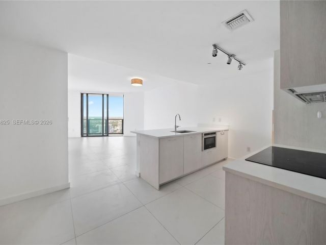 Продажа квартиры #3110 - фото 7494132