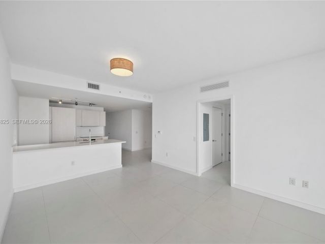 Продажа квартиры #3110 - фото 7494133