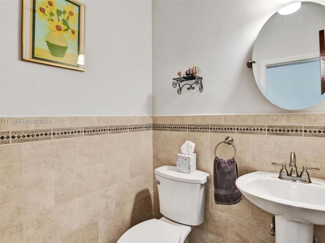 Продажа дома по адресу 13110 SW 104th Ave - фото 7464568