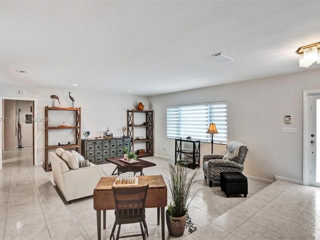 Продажа дома по адресу 13110 SW 104th Ave - фото 7464569