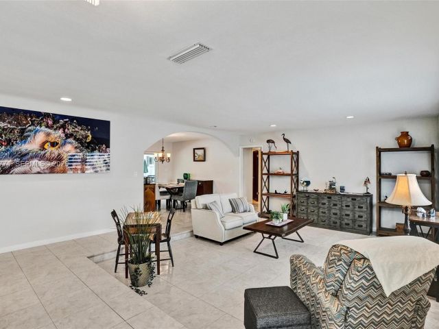 Продажа дома по адресу 13110 SW 104th Ave - фото 7464570