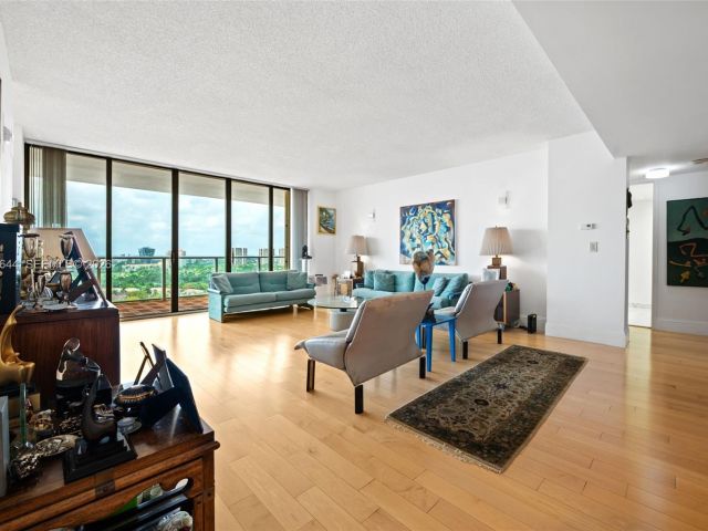 Продажа квартиры #16C - фото 7503750