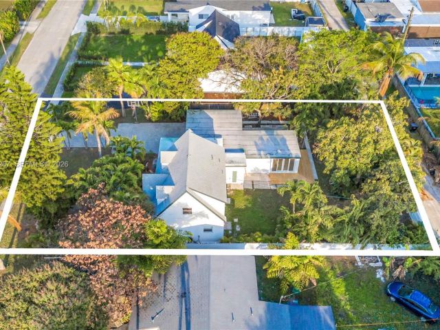 Дом в аренду по адресу 1960 NE 182nd St - фото 7515565