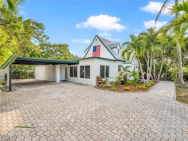 Дом в аренду по адресу 1960 NE 182nd St - фото 7515567