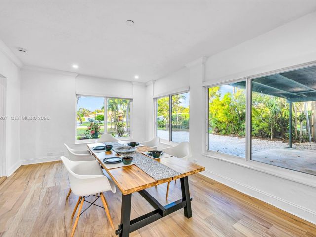 Дом в аренду по адресу 1960 NE 182nd St - фото 7515574