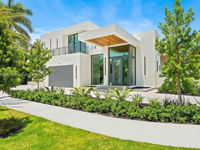 Дом в аренду по адресу 2657 NE 34th St - фото 7481549