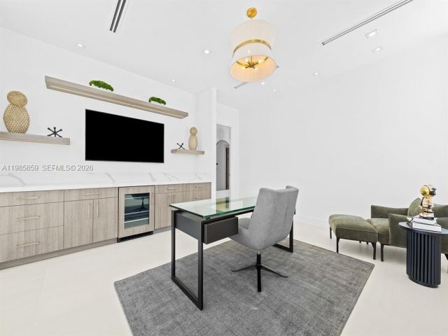 Дом в аренду по адресу 2657 NE 34th St - фото 7481563