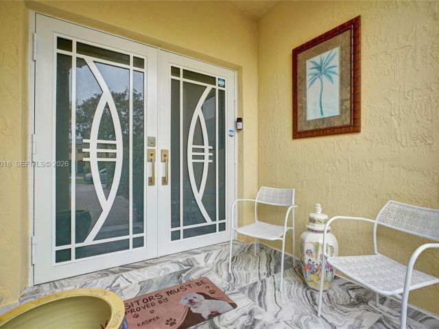 Продажа дома по адресу 13220 SW 143rd Ter - фото 7528573