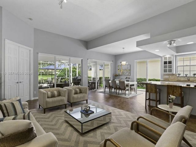 Продажа дома по адресу 2862 Irma Lake Dr - фото 7498448